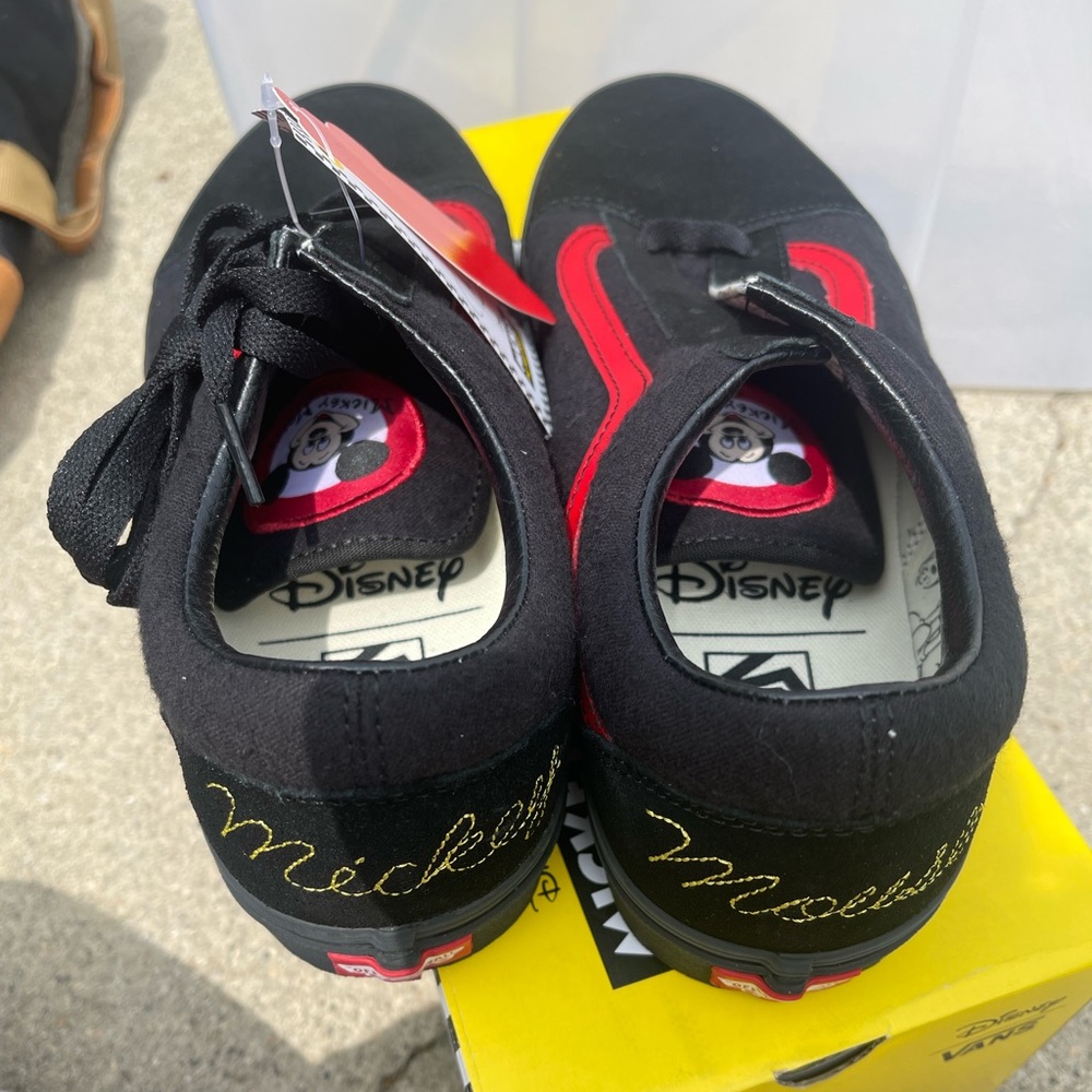 Vans x Disney - Picture 3 of 6